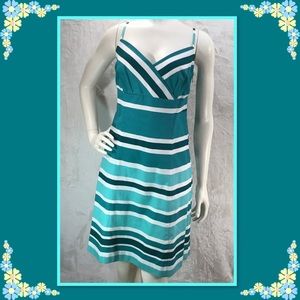 NWT ANN TAYLOR GREEN WHITE SUN DRESS 8P